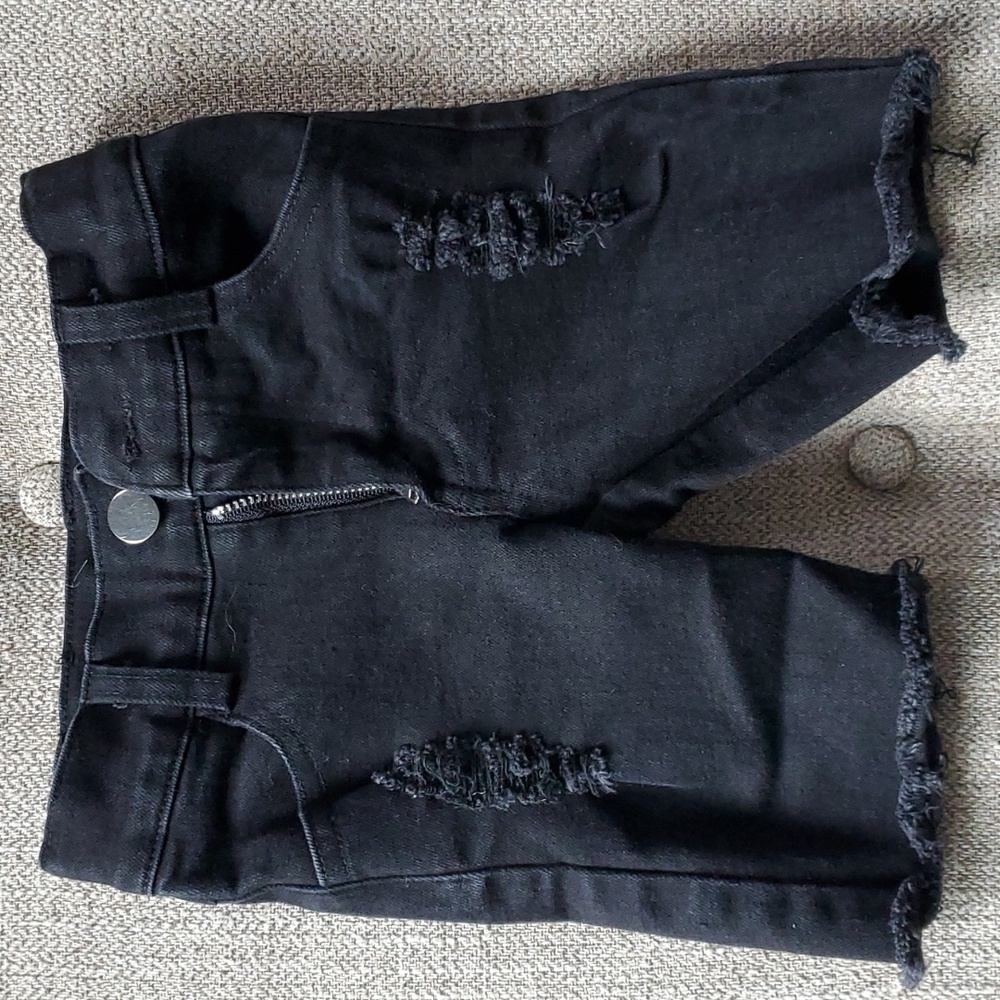Ractin Black Shorts